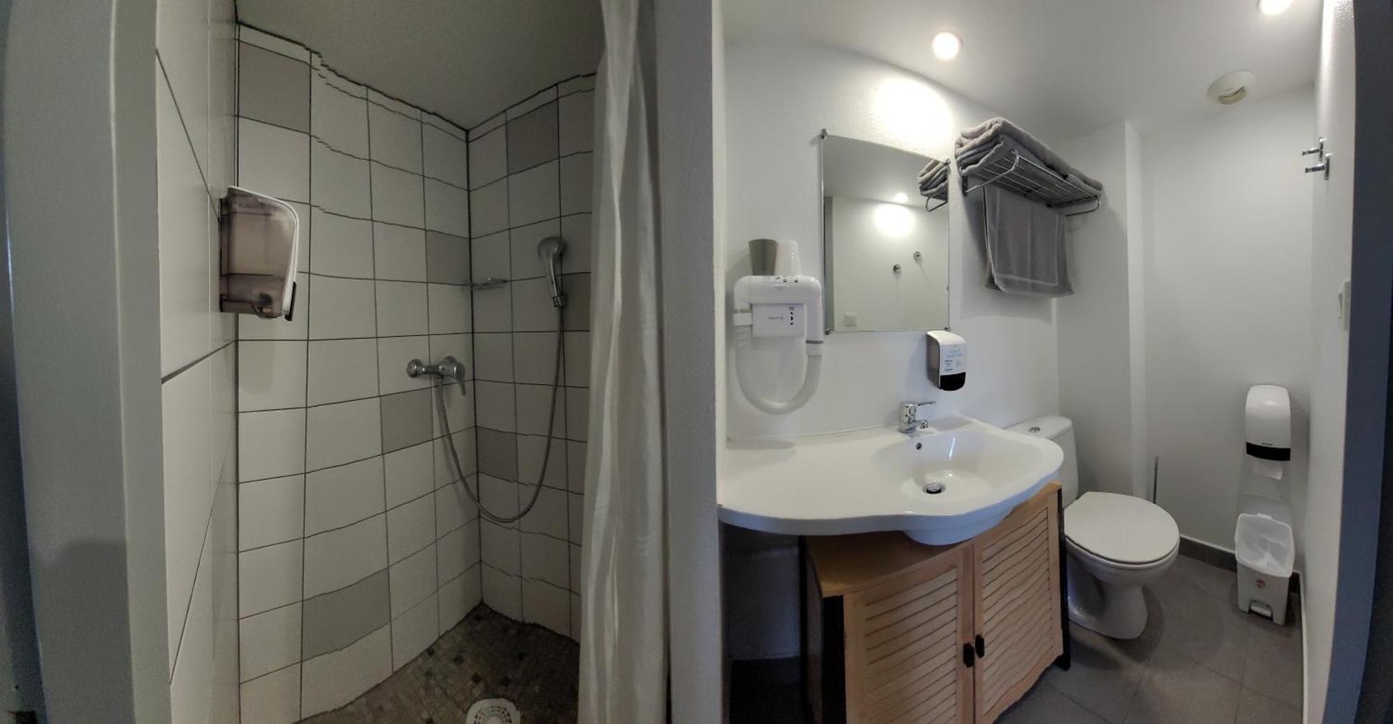 Hotel Le Vanseen 레반 외부 사진