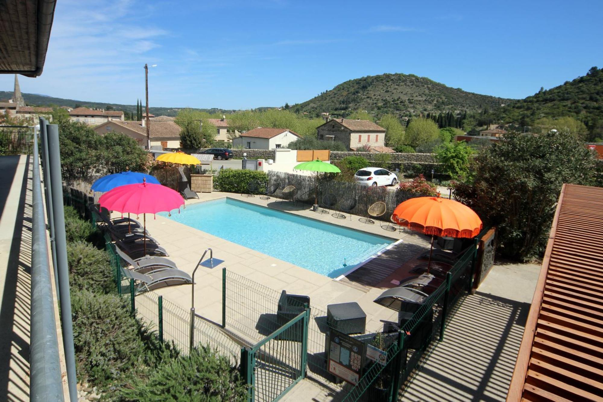 Hotel Le Vanseen 레반 외부 사진